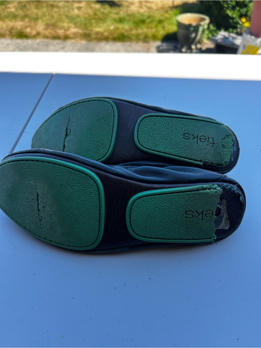 Tieks by Gabriel Women's Black with Green bottom Ballet Flats Size 8 - Picture 10 of 16